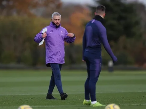 CHÍNH THỨC: Jose Mourinho đón thêm 2 'viện binh' cực chất