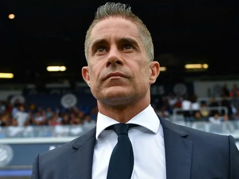 CHÍNH THỨC: Ligue 1 chứng kiến một HLV nhận tráp sa thải sau 5 tháng làm việc