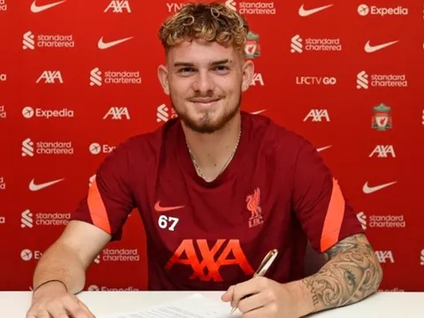 CHÍNH THỨC! Liverpool khóa chân kỷ lục gia Premier League