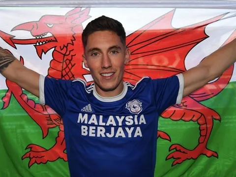 CHÍNH THỨC! Liverpool gây bất ngờ, cùng lúc chia tay 2 cái tên