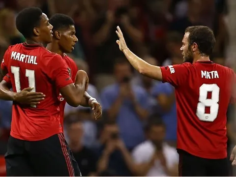CHÍNH THỨC! Man Utd chia tay cầu thủ thứ 7