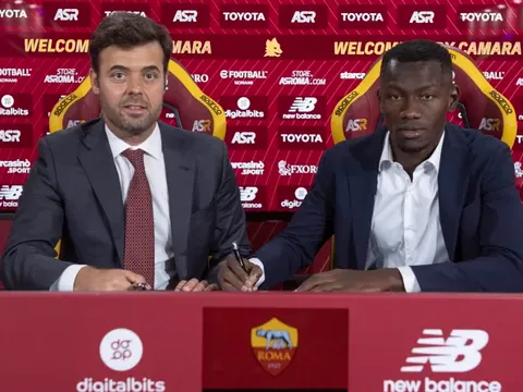 CHÍNH THỨC: Mourinho đón người thay Wijnaldum