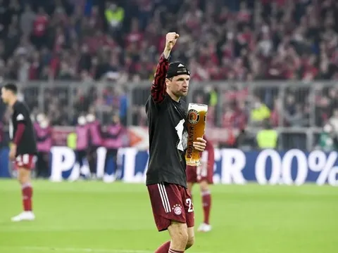 CHÍNH THỨC: Muller quyết tương lai với Bayern