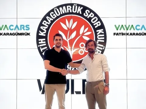 CHÍNH THỨC! Pirlo tái xuất