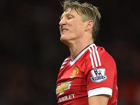 CHÍNH THỨC! Siêu tiền vệ "đúng người, sai thời điểm" của Man Utd giải nghệ