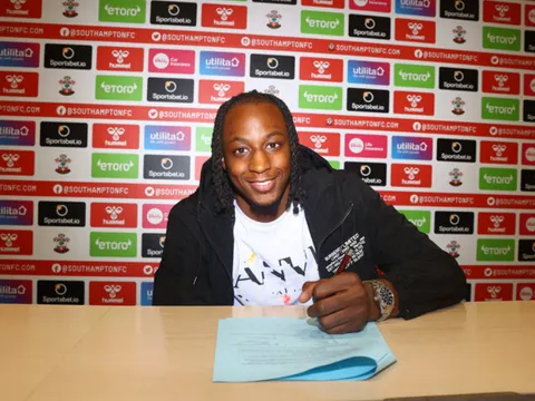 CHÍNH THỨC: Southampton công bố tân binh thứ 5, giá 10 triệu bảng