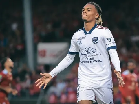 CHÍNH THỨC: Southampton công bố tân binh thứ 6