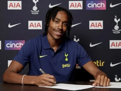 CHÍNH THỨC! Tottenham công bố tân binh thứ 6