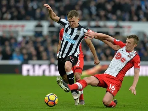 CHÍNH THỨC! Trận Premier League thứ 2 bị hoãn trong năm 2022