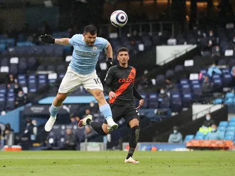 Cách Man City dàn xếp dẫn đến khoảnh khắc lịch sử của Aguero