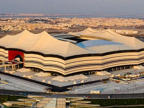 Chủ tịch FIFA 'cạn lời' vì SVĐ World Cup 2022 của Qatar