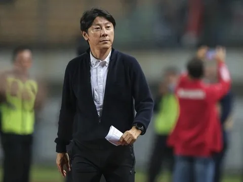 Chủ tịch LĐBĐ Indonesia muốn gia hạn hợp đồng với HLV Shin