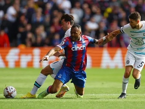 Chủ tịch Palace công kích Jorginho