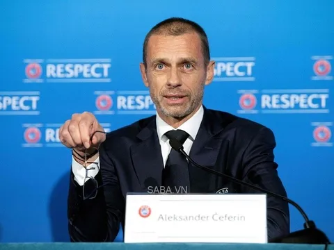 Chủ tịch UEFA giải đáp thắc mắc của Klopp về 35.000 vé