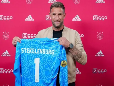 Chưa bán trụ cột, Ajax công bố tân binh mới