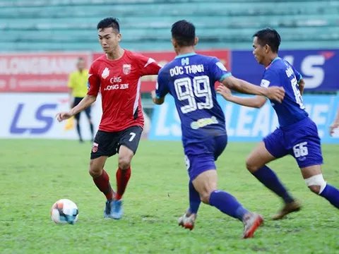 "Chung kết ngược" Long An vs Đồng Tháp: Máu, nước mắt và tấm vé trụ hạng