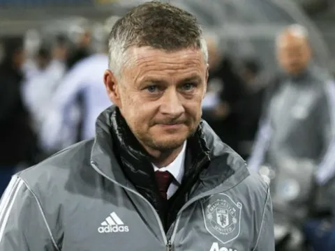"Chúng ta đang sai lầm, không thể sa thải Solskjaer"