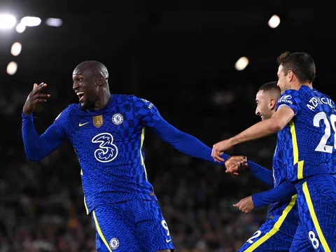 "Chúng tôi đang cố gắng chiêu mộ Lukaku và Dybala"