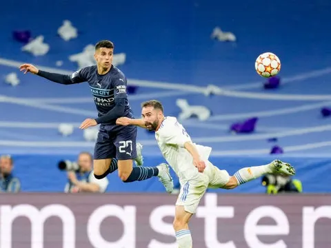 Chuộc lỗi thành công, tội đồ giúp Real tiến vào chung kết