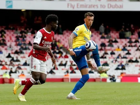 "Chuyển đến Arsenal để làm gì?"
