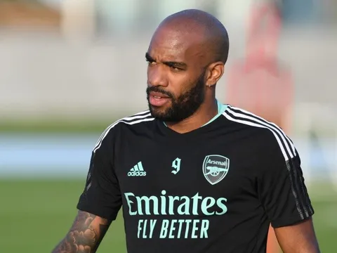 Chuyên gia khuyên Arsenal không gia hạn hợp đồng với 1 ngôi sao