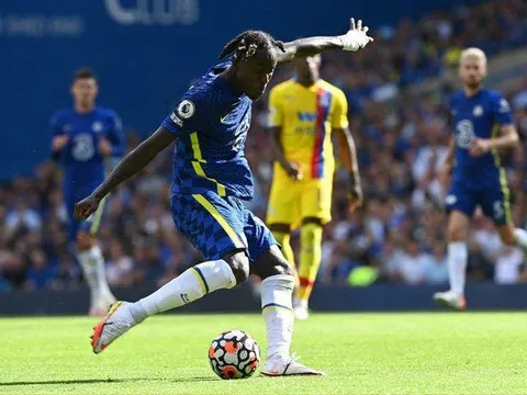 Chuyển nhượng Chelsea: Giữ chân báu vật; Chia tay hai số 9