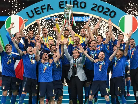 Chuyển nhượng Man Utd: Nhà vô địch EURO bít cửa đến OTF; Quyết định của Pogba