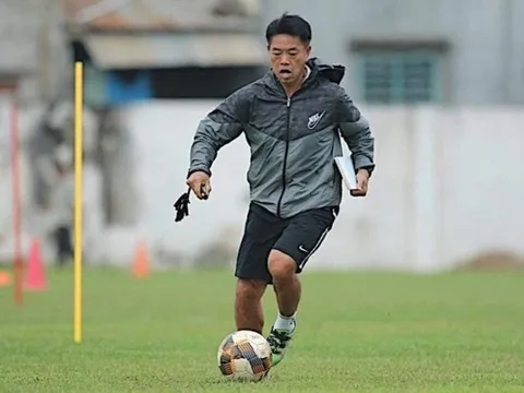 CLB Bình Dương chiêu mộ HLV bằng Pro
