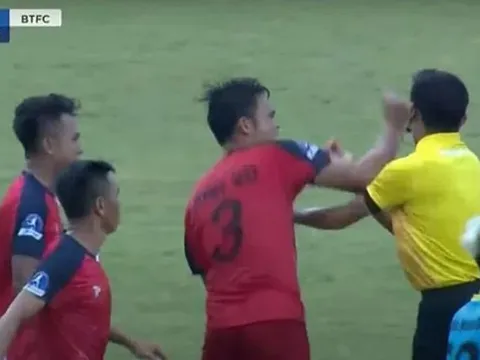 CLB Bình Thuận ra án phạt với cầu thủ đấm trọng tài