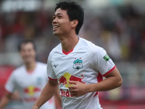 CLB HAGL vươn lên vị trí thứ 8 bảng xếp hạng