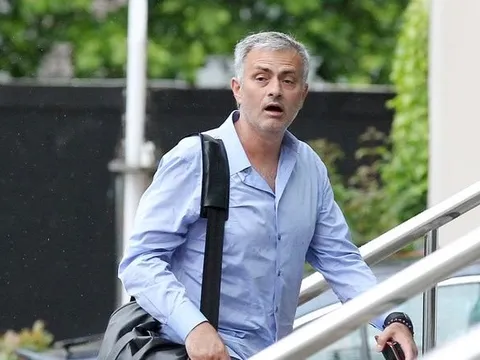 Sau tất cả, Mourinho công khai lý do ở khách sạn 2 năm rưỡi khi dẫn dắt M.U