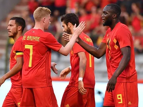 "Có béo đến đâu, cậu ta cũng sẽ huỷ diệt hàng phòng ngự đối phương"