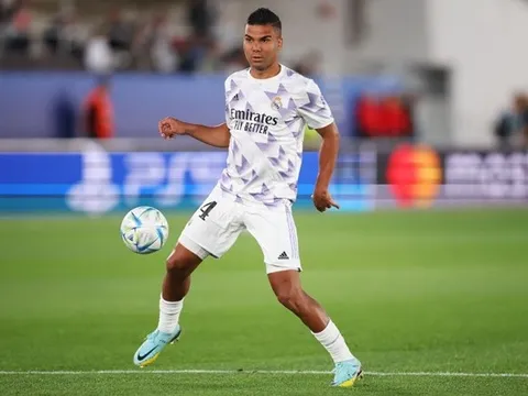 Có Casemiro, Ten Hag đã biết làm gì với khu trung tuyến