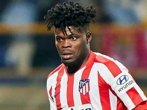 "Cố đấm ăn xôi" vì Partey, Arsenal lại sắp chọc tức Atletico Madrid?