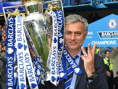 Cơ hội lớn cho người hâm mộ Việt Nam sở hữu áo đấu có chữ ký chính thức của HLV Jose Mourinho