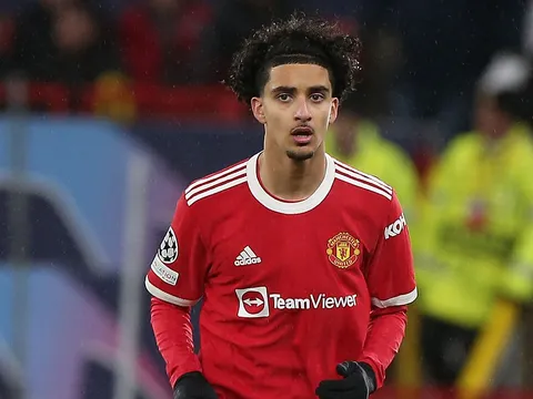 Có màn ra mắt lịch sử cho M.U, sao trẻ dự đại chiến ở VL World Cup