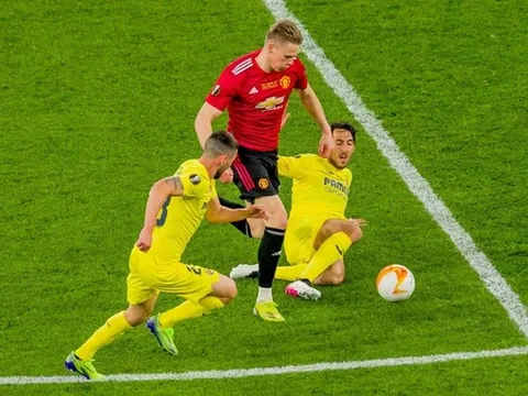 'Cỗ máy' toàn diện cày nát Villarreal, Man Utd vẫn thua trong cay đắng