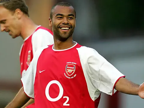 Cựu giám đốc Arsenal tiếc nuối vì để 1 cầu thủ đến Chelsea