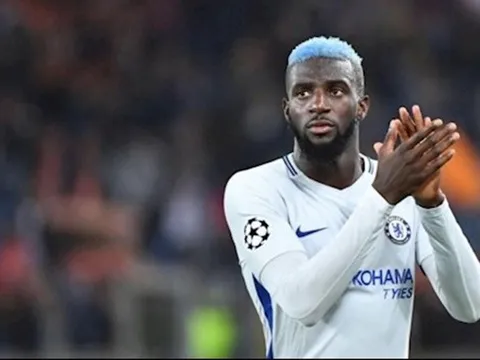 Còn 1 năm HĐ, bom xịt 40 triệu chờ thời cơ chín muồi chia tay Chelsea