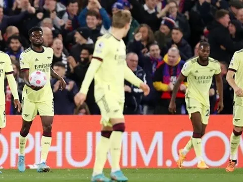 Cơn ác mộng ập đến với Arsenal sau thảm bại trên sân Crystal Palace