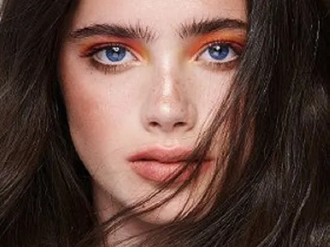 Con gái xinh đẹp, tài năng của Carragher