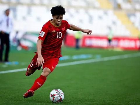 Hãy cho Công Phượng thêm thời gian!