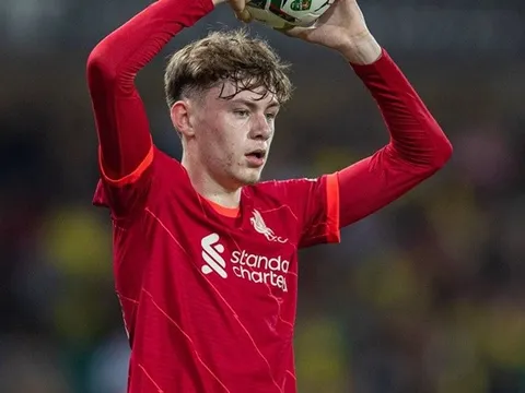 Sao trẻ Liverpool được khen "siêu đẳng"