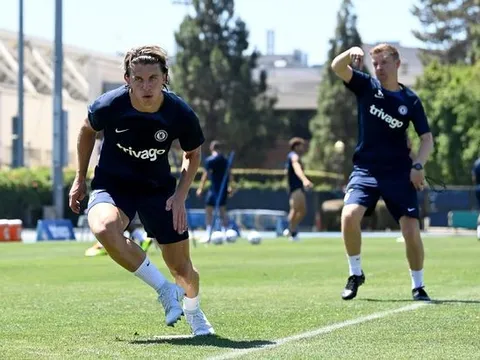 Gallagher tiết lộ cuộc đối thoại với Tuchel