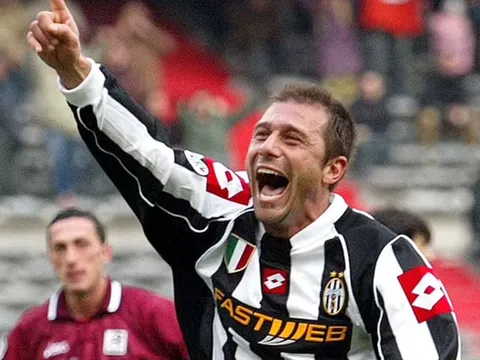 Conte: "Alex Ferguson thích lối chơi của tôi"
