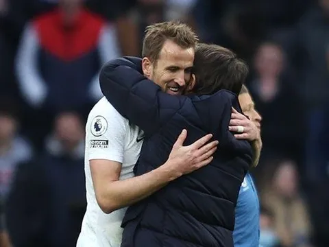 Conte đã giúp Kane trở thành một ngôi sao toàn diện như thế nào?