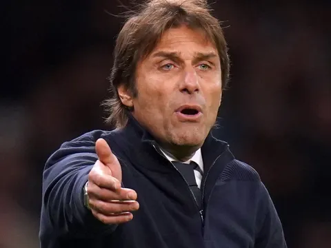 Conte mâu thuẫn với đường lối chuyển nhượng của Spurs, lặp lại bài học Chelsea?