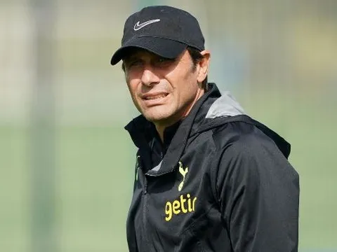 Conte từ chối đàm phán với Tottenham