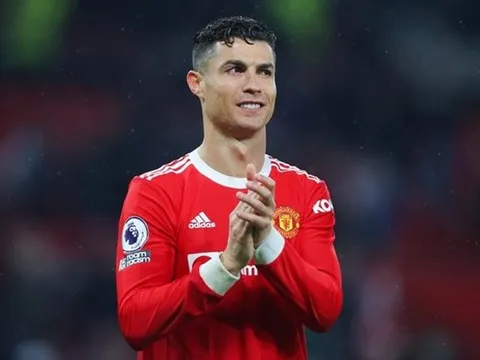 Roy Keane đã dự đoán Ronaldo ghi bao nhiêu bàn cho Chelsea