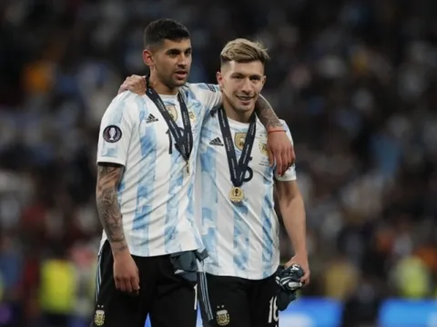 Trung vệ M.U, Liverpool được khen hay nhất Premier League